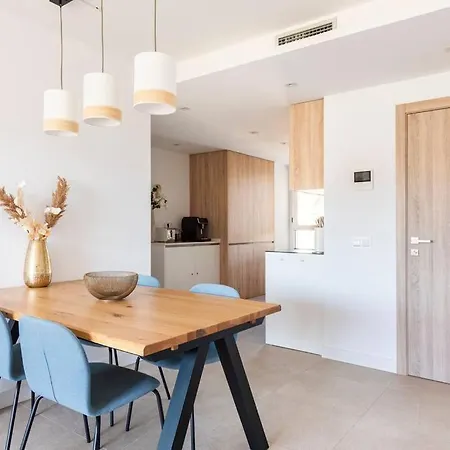 Sunny Valley Golf, Amazing Views & Pool Apartment *